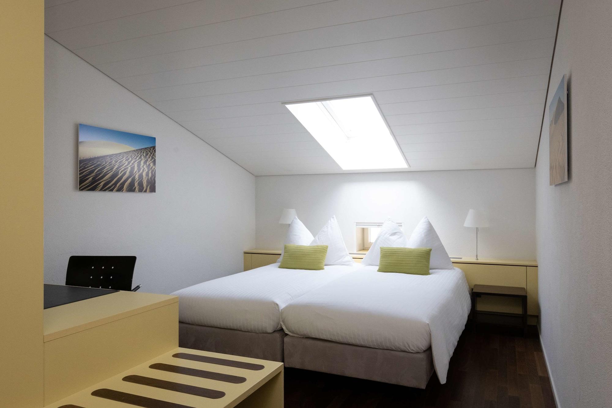 Otel Spirgarten 3*